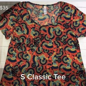 Lularoe Small Classic T